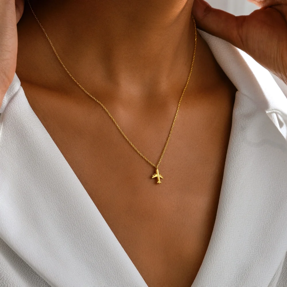 925 Ayar Gümüş Zarif Uçak Tasarımlı Kadın Kolye