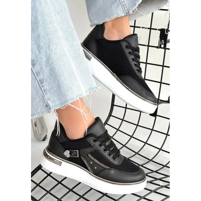 Junda Siyah Cilt Bağcıklı Spor Ayakkabı