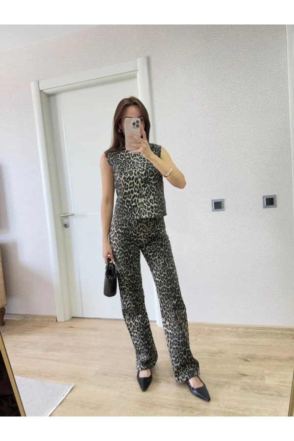 leopar desenli Düğmeli Bluzlu Pantolon İkili Takım -Leopar