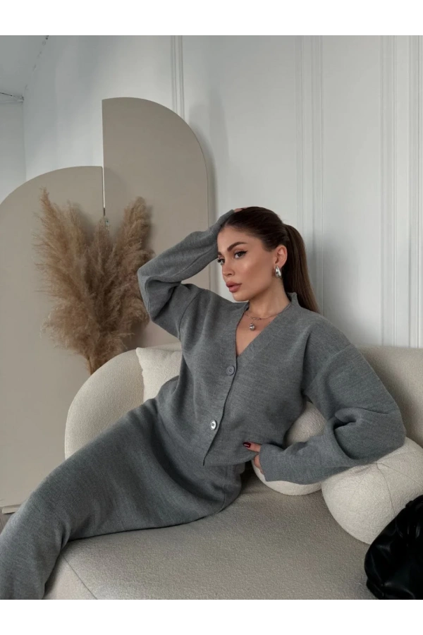 V Yaka 3 Düğmeli Hırka Takım Triko İkili Etekli - Gri