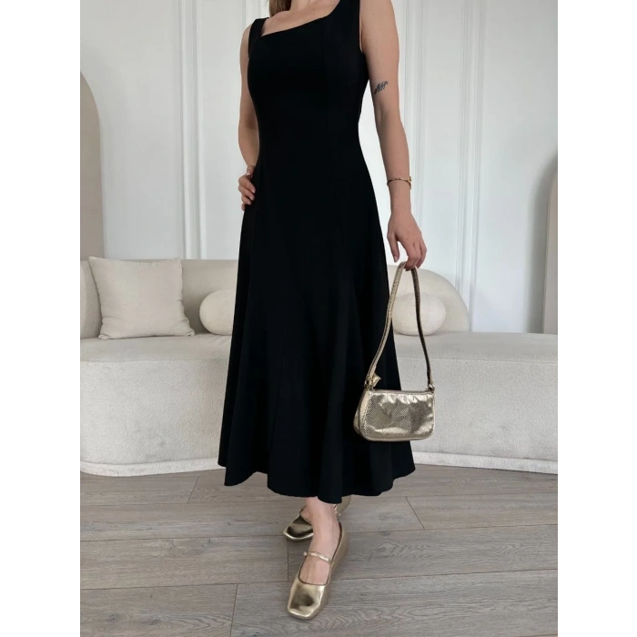 Sırt Dekolteli Kolsuz Uzun Elbise - Siyah