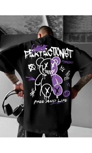 Erkek OversizeGrafik Tişört CAMPBRASTCOOPERATION Kalın Yazı Bisiklet Yaka, Kısa Kol, Kalın Mor ve Siyah Desenli Yazlık Sokak Kıyafeti - Siyah