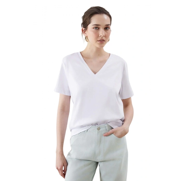 Kadın V Yaka Basic Pamuklu T-Shirt Beyaz