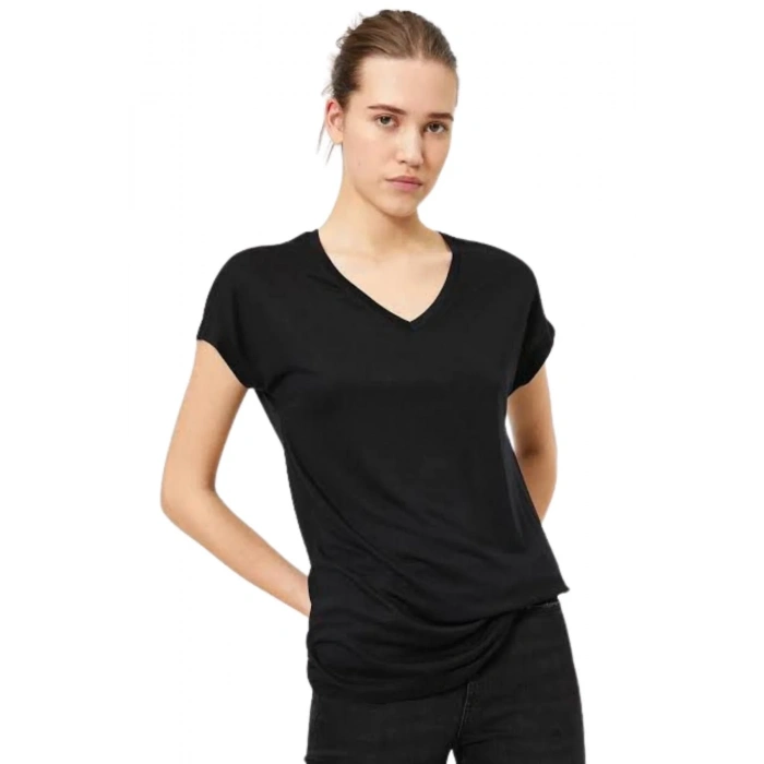 Kadın V Yaka Basic Pamuklu T-Shirt Siyah