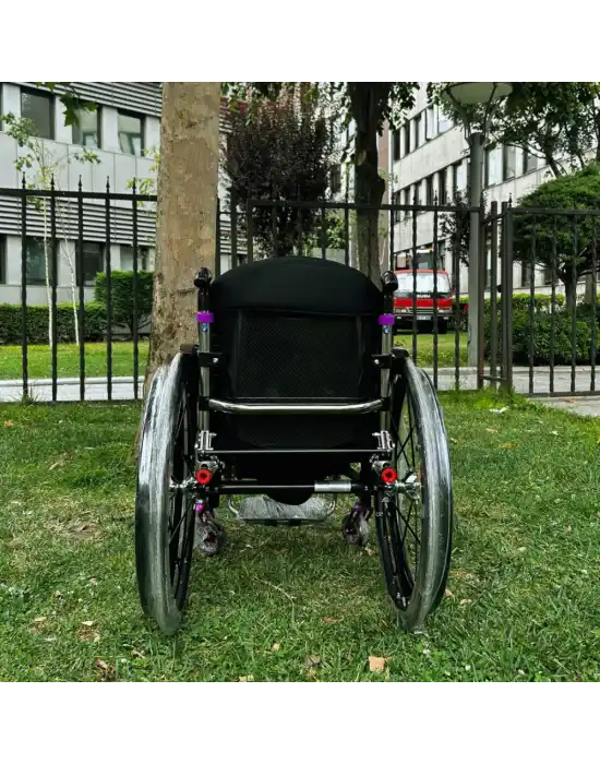 Poylin P153 Aktif Tekerlekli Sandalye (Titanyum)