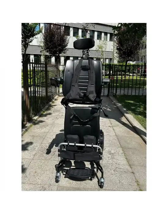 Poylin P302 Ultra Lüks Ayağa Kaldıran Akülü Tekerlekli Sandalye