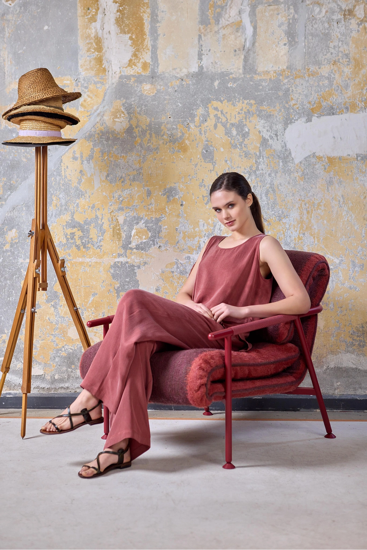 LYMNOS BURGUNDY CL-2