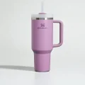 Stanley The Quencher H2.0 Tumbler – 40 oz (1.18 L) – Mor / Lavanta – Pipetli, Taşıma Saplı