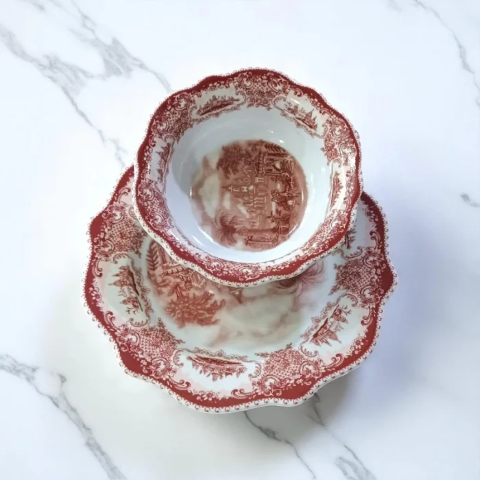12 Parça Vintage Desenli Porselen Kase ve Tabak Takımı – Bordo