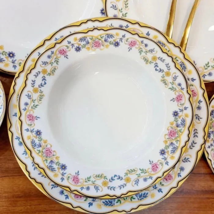 6 Kişilik 28 Parça Porselen Yemek Takımı