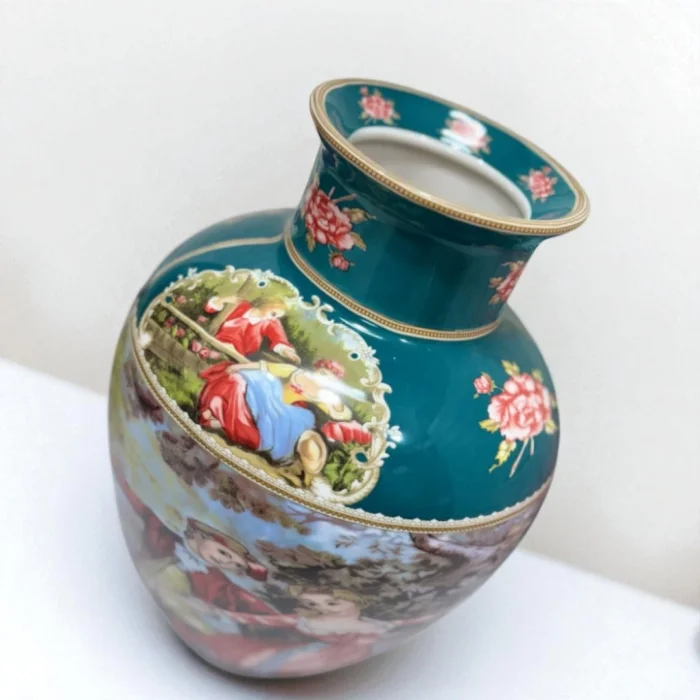 Romantik Dans Desenli İthal Fine Porcelain Vazo