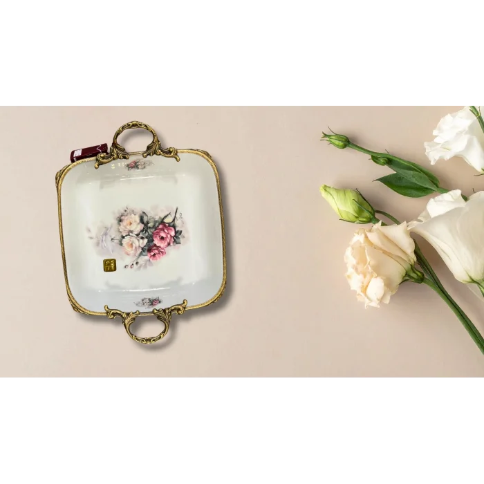 Limoge Çiçek Desenli Altın Kulplu Kare Porselen Sunum Kasesi – 24 cm (5 cm Derinlik)