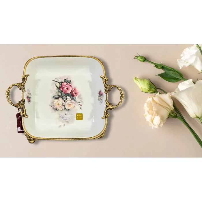 Limoge Çiçek Desenli Altın Kulplu Kare Porselen Sunum Kasesi – 24 cm (5 cm Derinlik)
