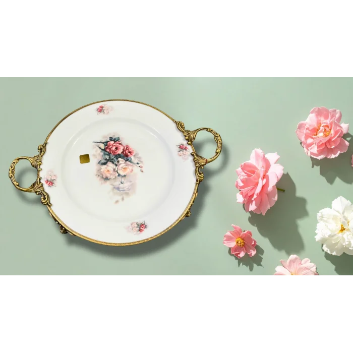 Limoge Çiçek Desenli Altın Kulplu Porselen Sunum Tabağı – 40×31 cm (Ayaklı)