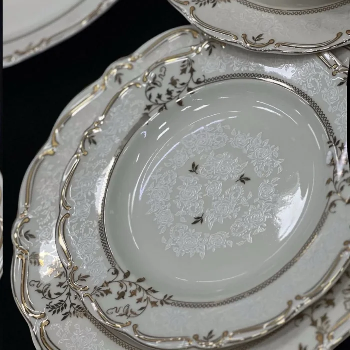 Altın ve Gümüş İşlemeli Porselen Yemek Takımı 56 Parça 12 Kişilik