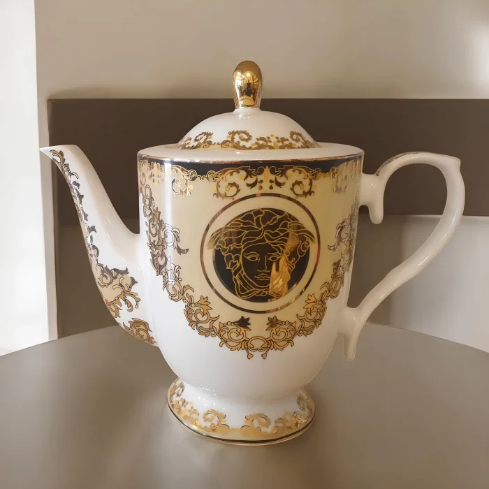 Bawaria Zarafeti Sofralarınızda: Pasta Tabağı, Sütlük, Çay/Kahve Fincanı ve Sunumluklar (Her ürün ayrı ayrı satılmaktadır)