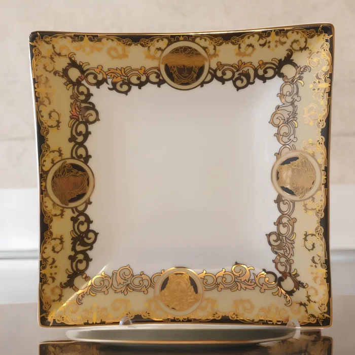 Bawaria Zarafeti Sofralarınızda: Pasta Tabağı, Sütlük, Çay/Kahve Fincanı ve Sunumluklar (Her ürün ayrı ayrı satılmaktadır)