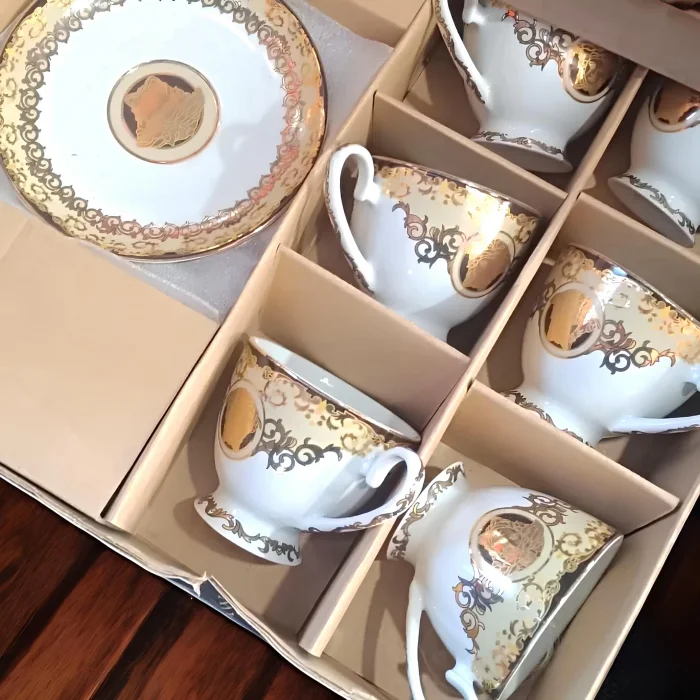 Bawaria Versace Modeli 12 Parça 6 Kişilik Altın Varaklı Porselen Çay & Kahve Fincan Takımı