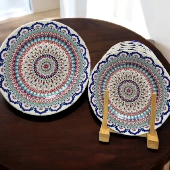 Canlı Desenleriyle Sofranıza Enerji Katın: 7 Parça Servis ve Pasta Tabağı ve Çay Tabakları Seti