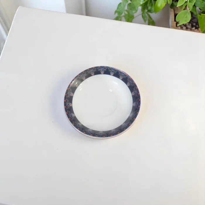 Canlı Desenleriyle Sofranıza Enerji Katın: 7 Parça Servis ve Pasta Tabağı ve Çay Tabakları Seti