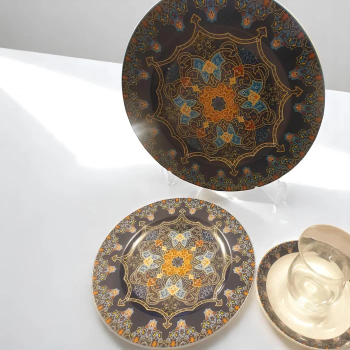 Canlı Desenleriyle Sofranıza Enerji Katın: 7 Parça Servis ve Pasta Tabağı ve Çay Tabakları Seti