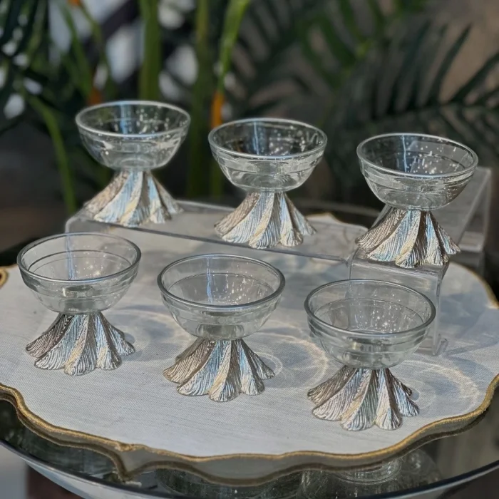 Kahve Sunumlarına Şıklık Katın: 6’lı Cam Lokumluk Seti (Gold & Gümüş)