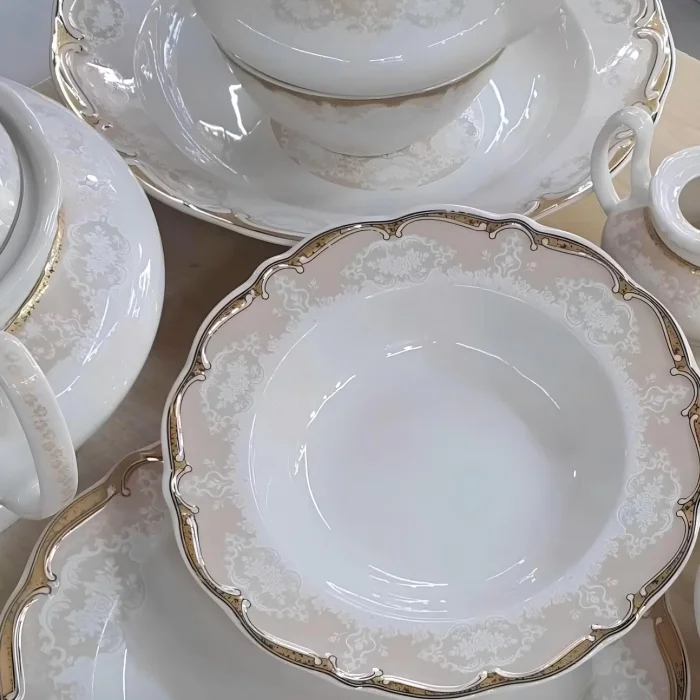 Lüks Altın İşlemeli Porselen Yemek Takımı 56 Parça 12 Kişilik