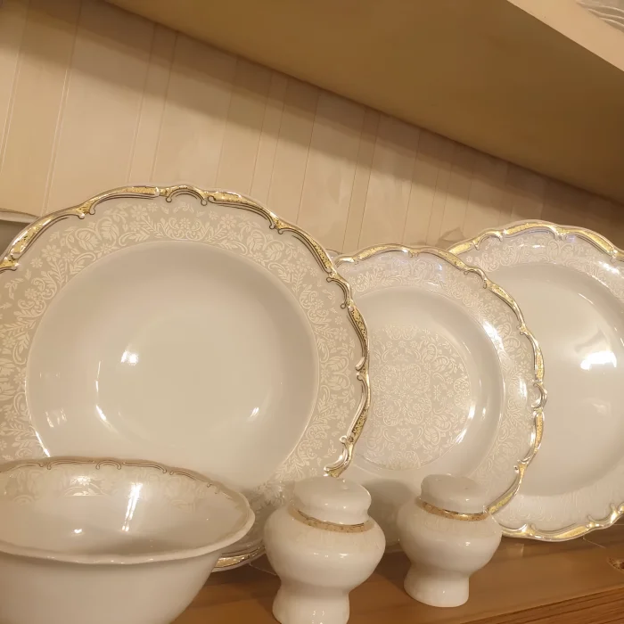Lüks Altın İşlemeli Porselen Yemek Takımı 56 Parça 12 Kişilik