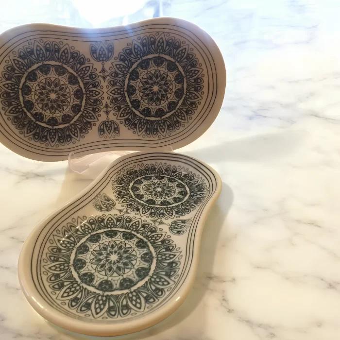 Mavi Renkli Desenli Meze Tabakları