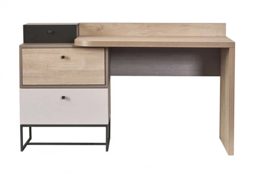 Pantone Çalışma Masası