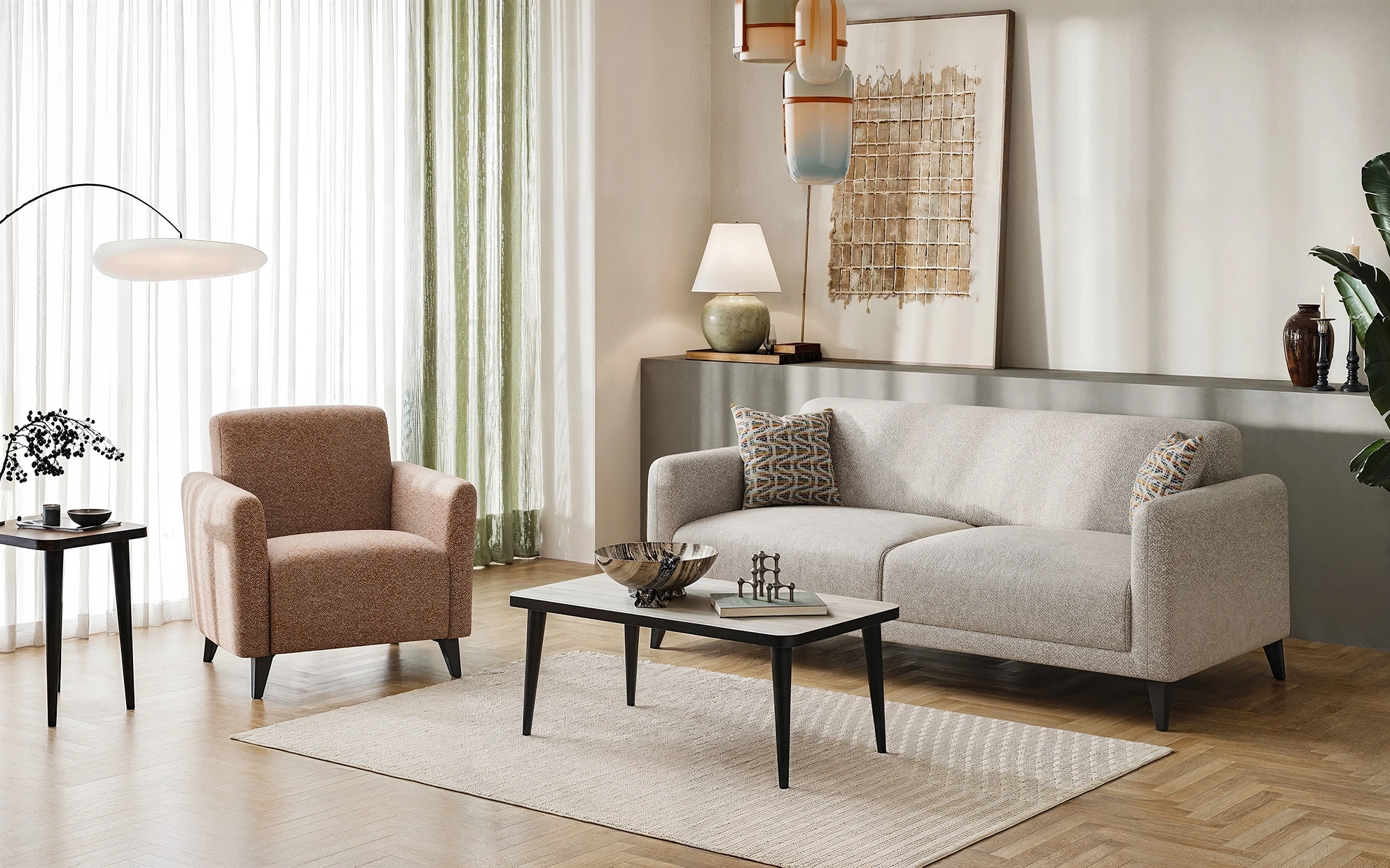Lores Sofa Set