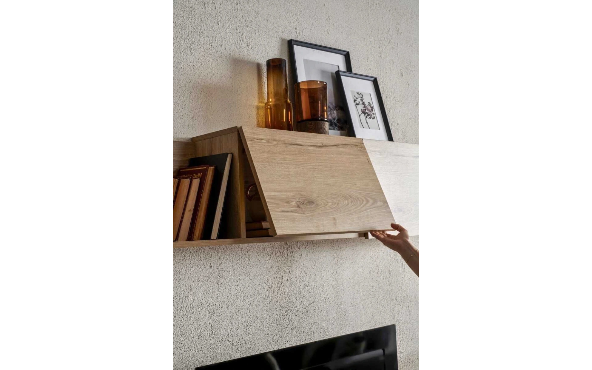 Monti TV Unit