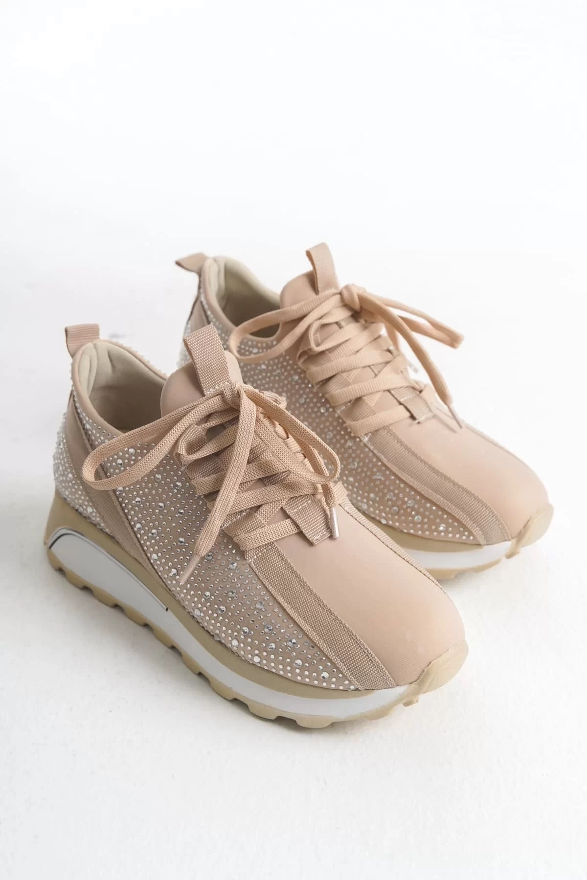 ALYA Bağcıklı Ortopedik Taban Taşlı Kadın Sneaker Spor Ayakkabı BT - Krem