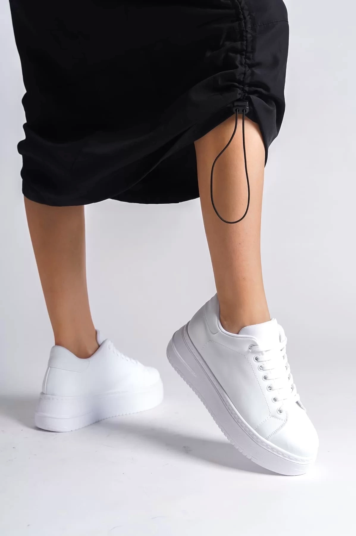BIANA Bağcıklı Ortopedik Taban Kadın Sneaker Spor Ayakkabı  BT - Beyaz