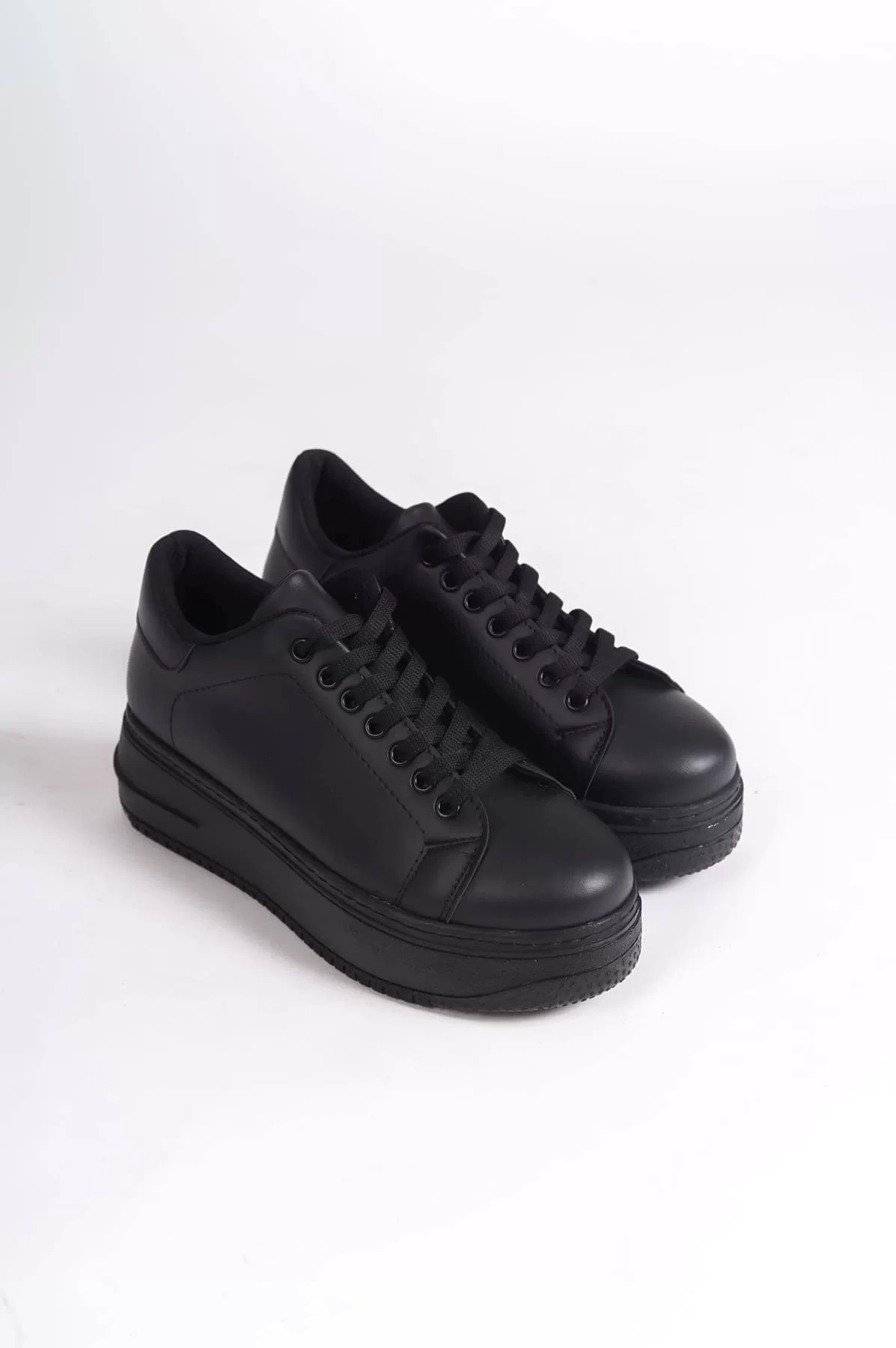 BIANA Bağcıklı Ortopedik Taban Kadın Sneaker Spor Ayakkabı ST - Siyah