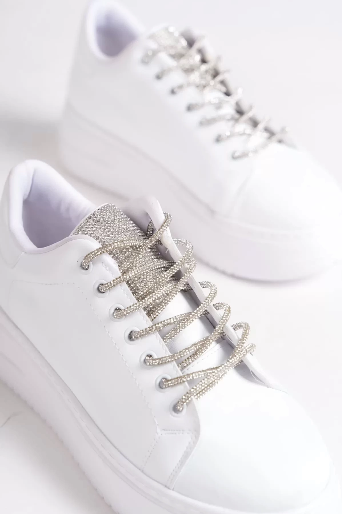 DELLA Bağcıklı Ortopedik Taban Taşlı Kadın Sneaker Spor Ayakkabı BT - Beyaz