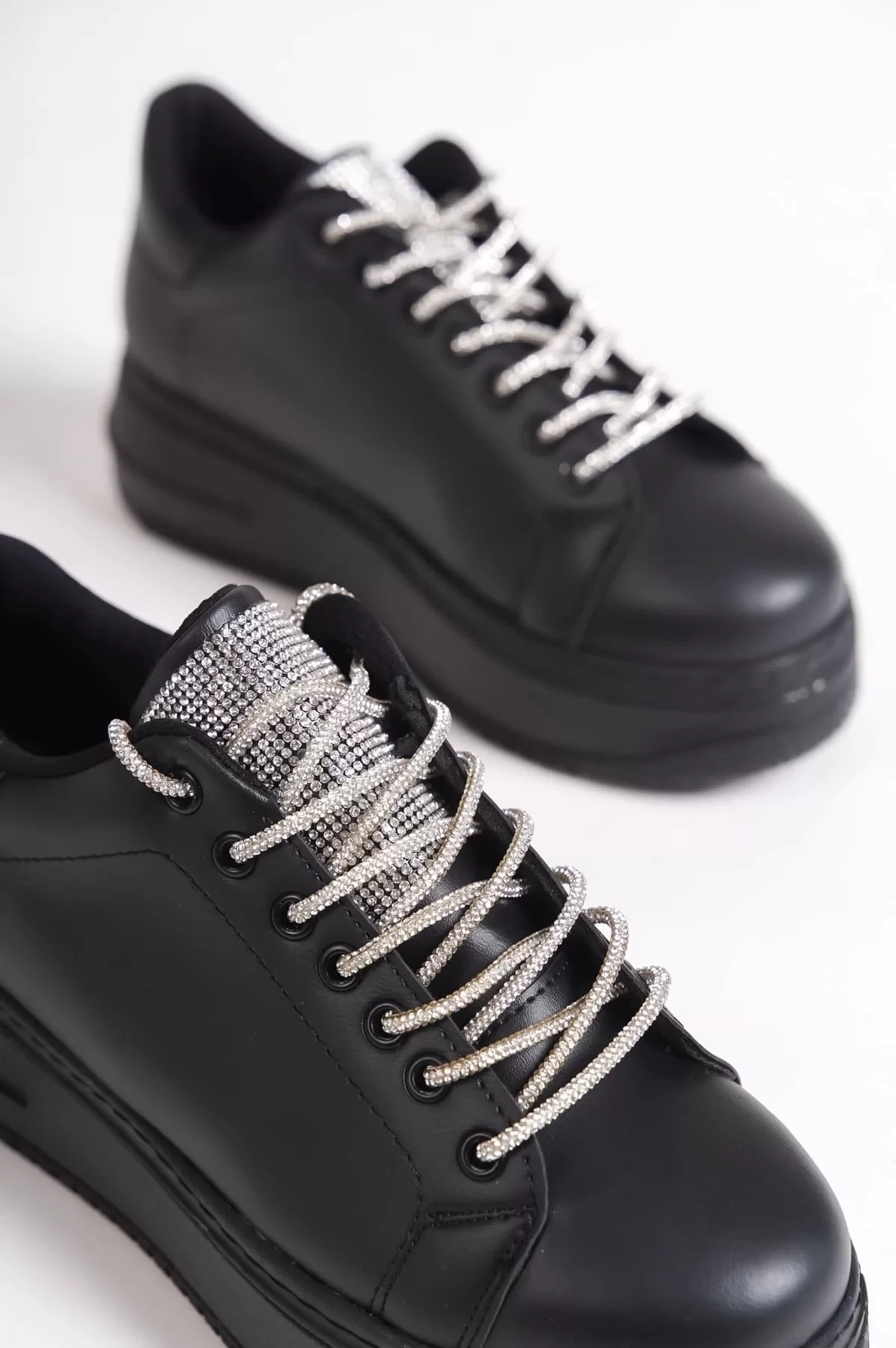 DELLA Bağcıklı Ortopedik Taban Taşlı Kadın Sneaker Spor Ayakkabı  ST - Siyah