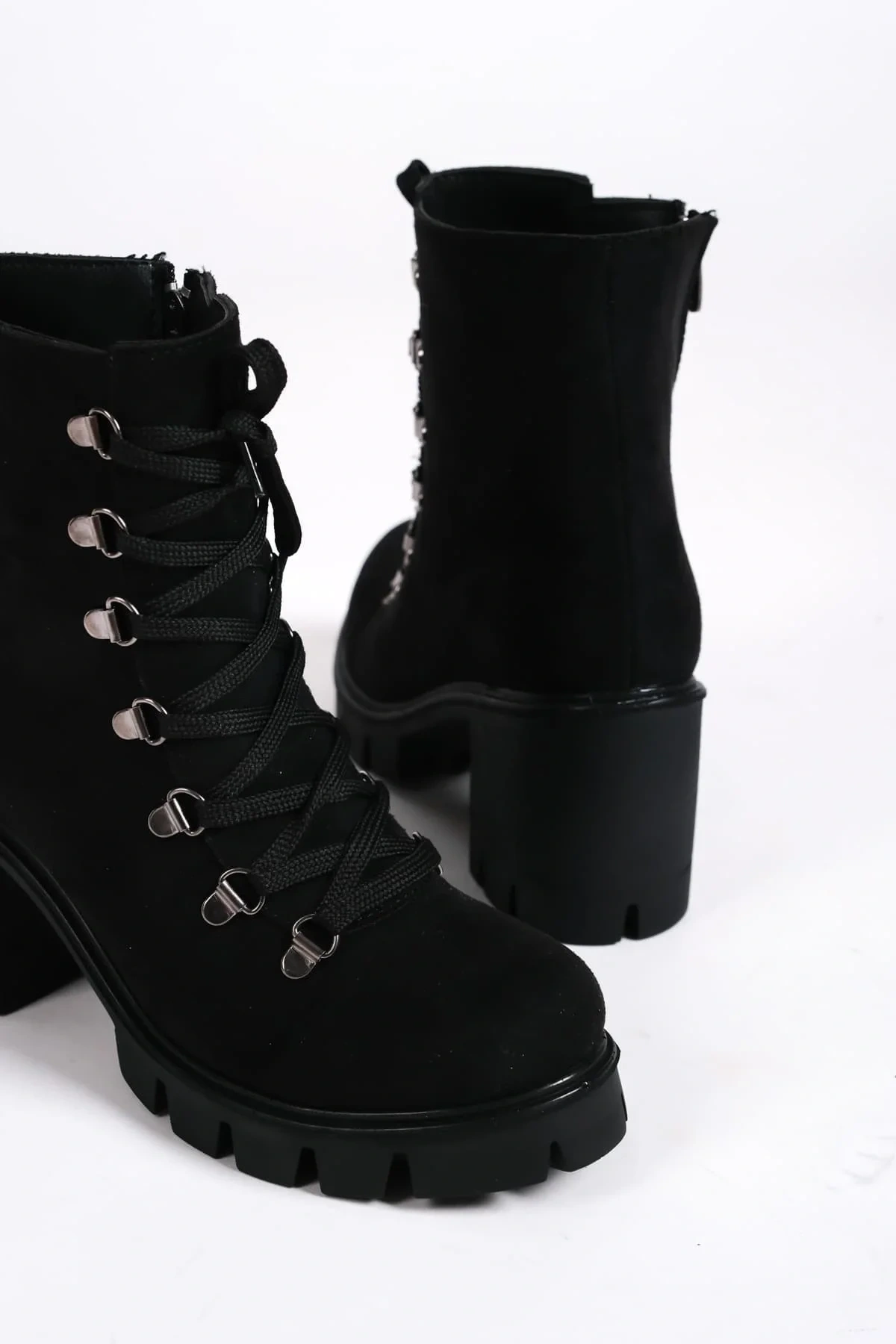 EMMA Bağcıklı Fermuarlı Ortopedik Taban Topuklu Süet Kadın Bot  SST - Siyah