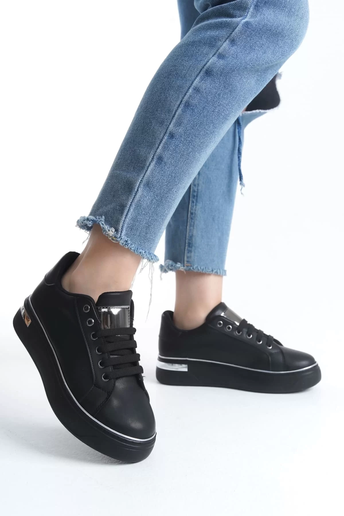 MINA Bağcıklı Ortopedik Taban Kadın Sneaker Spor Ayakkabı  ST - Siyah/Gümüş