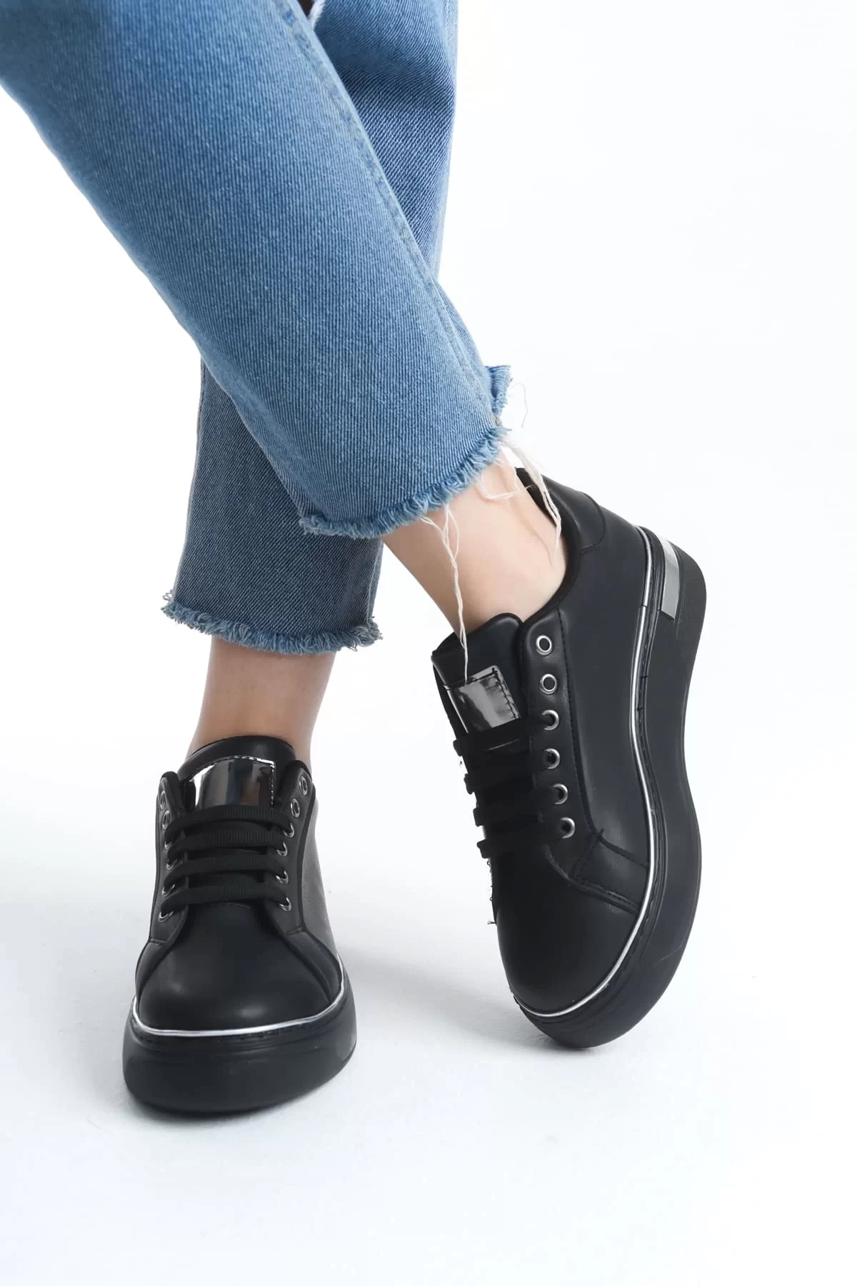 MINA Bağcıklı Ortopedik Taban Kadın Sneaker Spor Ayakkabı  ST - Siyah/Gümüş