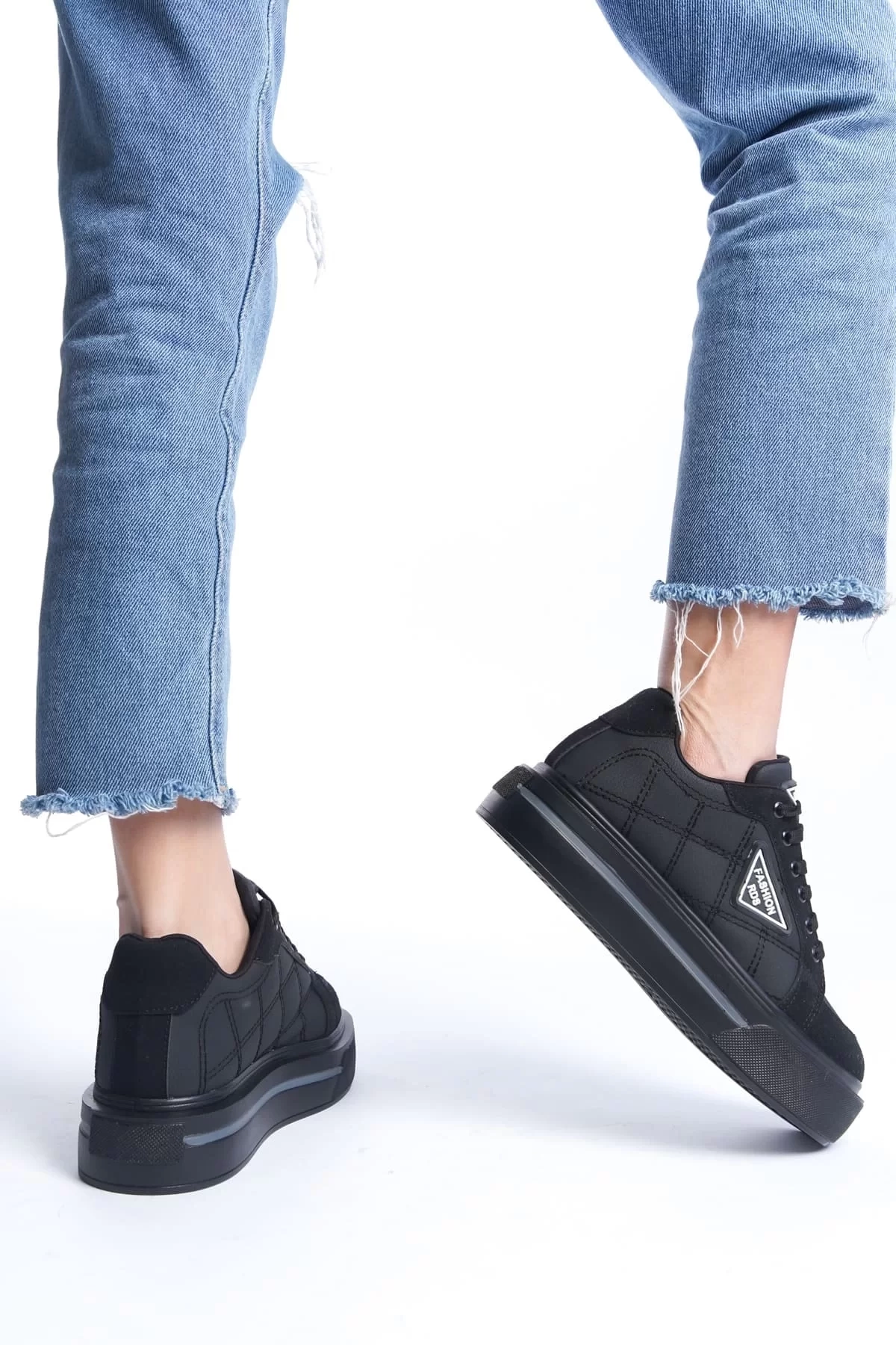 PRAG Bağcıklı Ortopedik Taban Desenli Kadın Sneaker Spor Ayakkabı  ST - Siyah