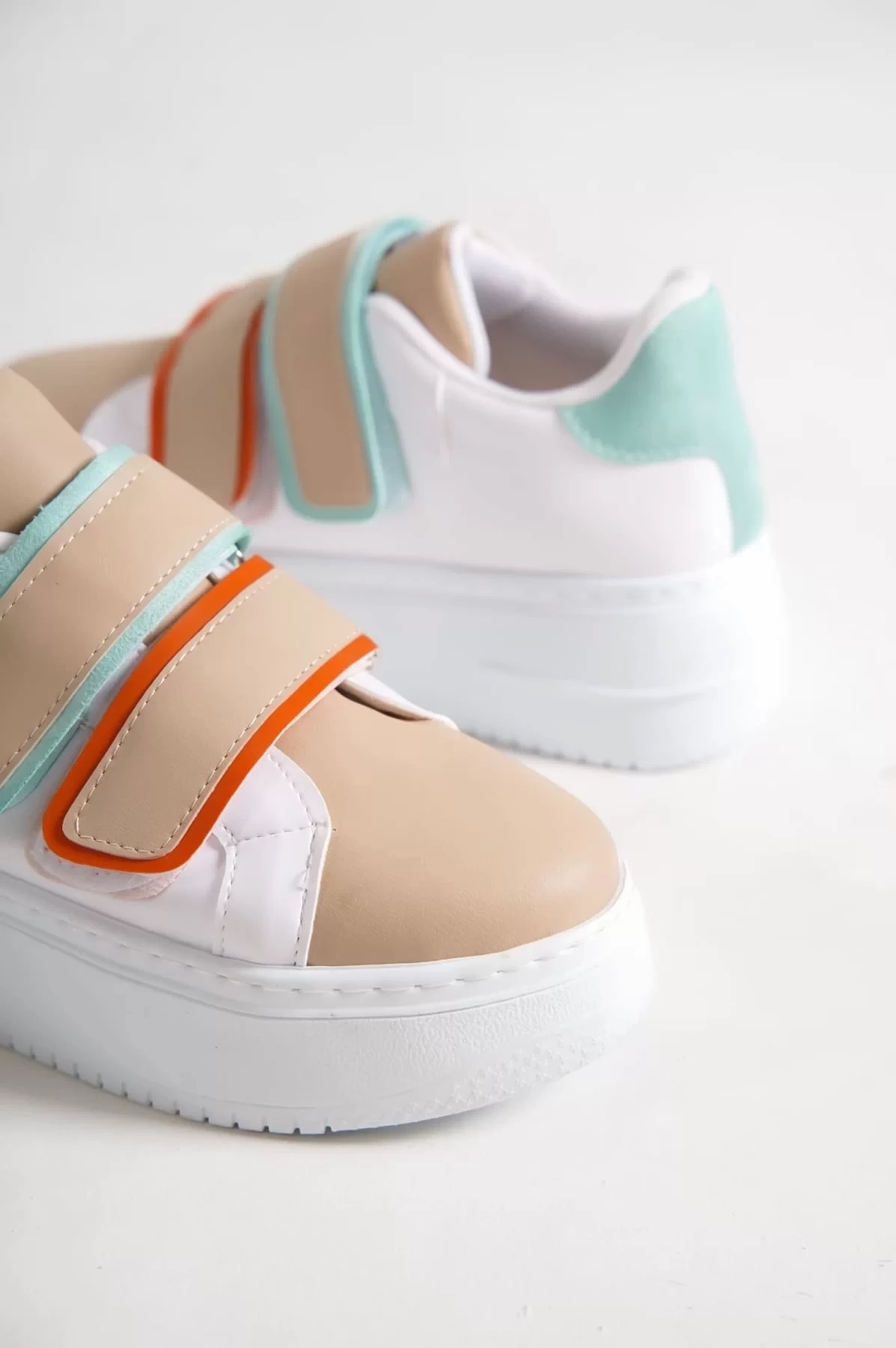 VALENCIA Bağcıksız Cırt Cırtlı Ortopedik Taban Kadın Sneaker Spor Ayakkabı BT - Beyaz/Ten/Mavi