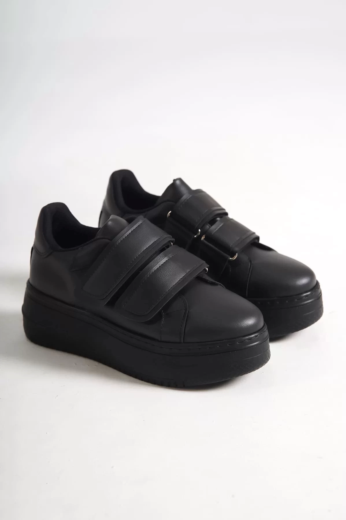 VALENCIA Bağcıksız Cırt Cırtlı Ortopedik Taban Kadın Sneaker Spor Ayakkabı ST - Siyah