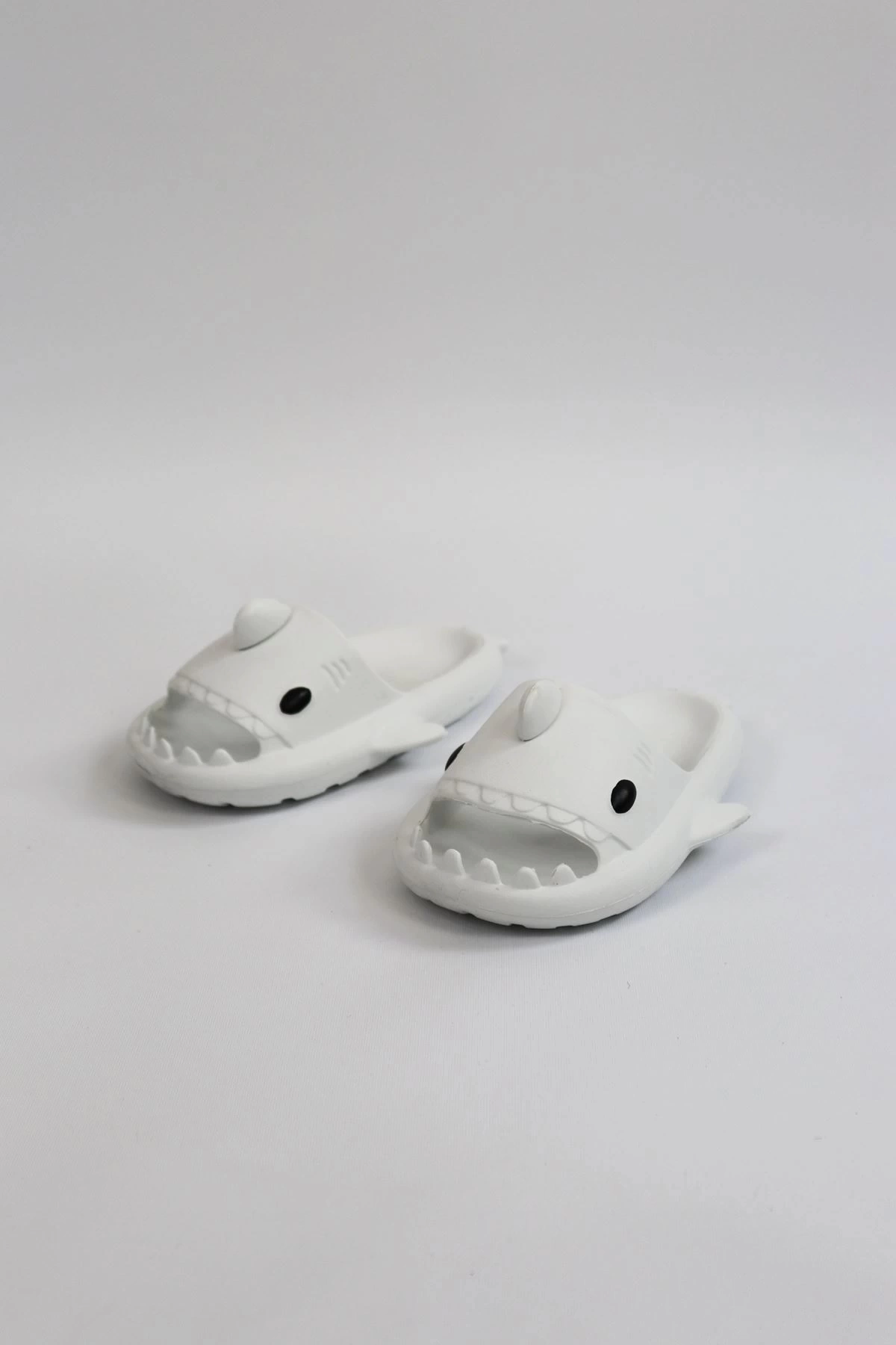 WG500 Köpekbalığı Beyaz Unisex Tam Ortopedik Terlik Shark Slides