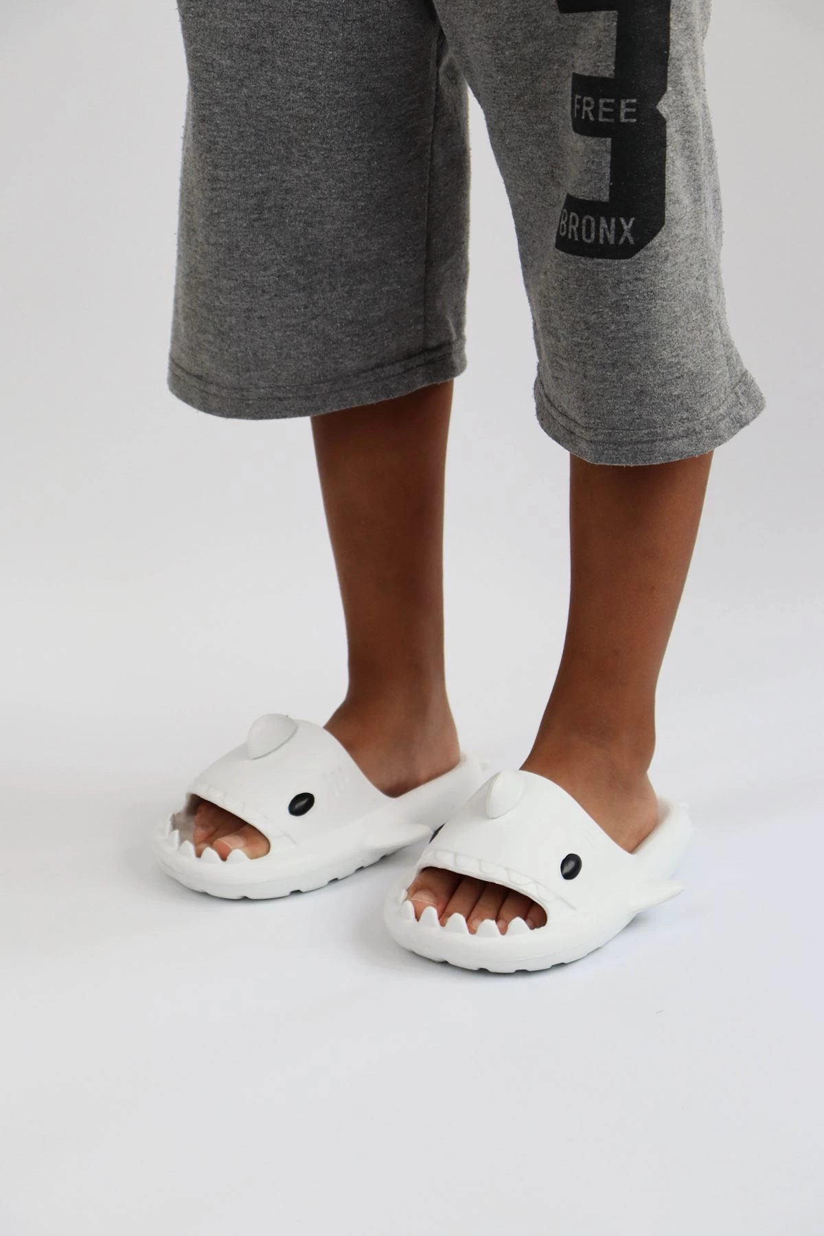 WG500 Köpekbalığı Beyaz Unisex Tam Ortopedik Terlik Shark Slides
