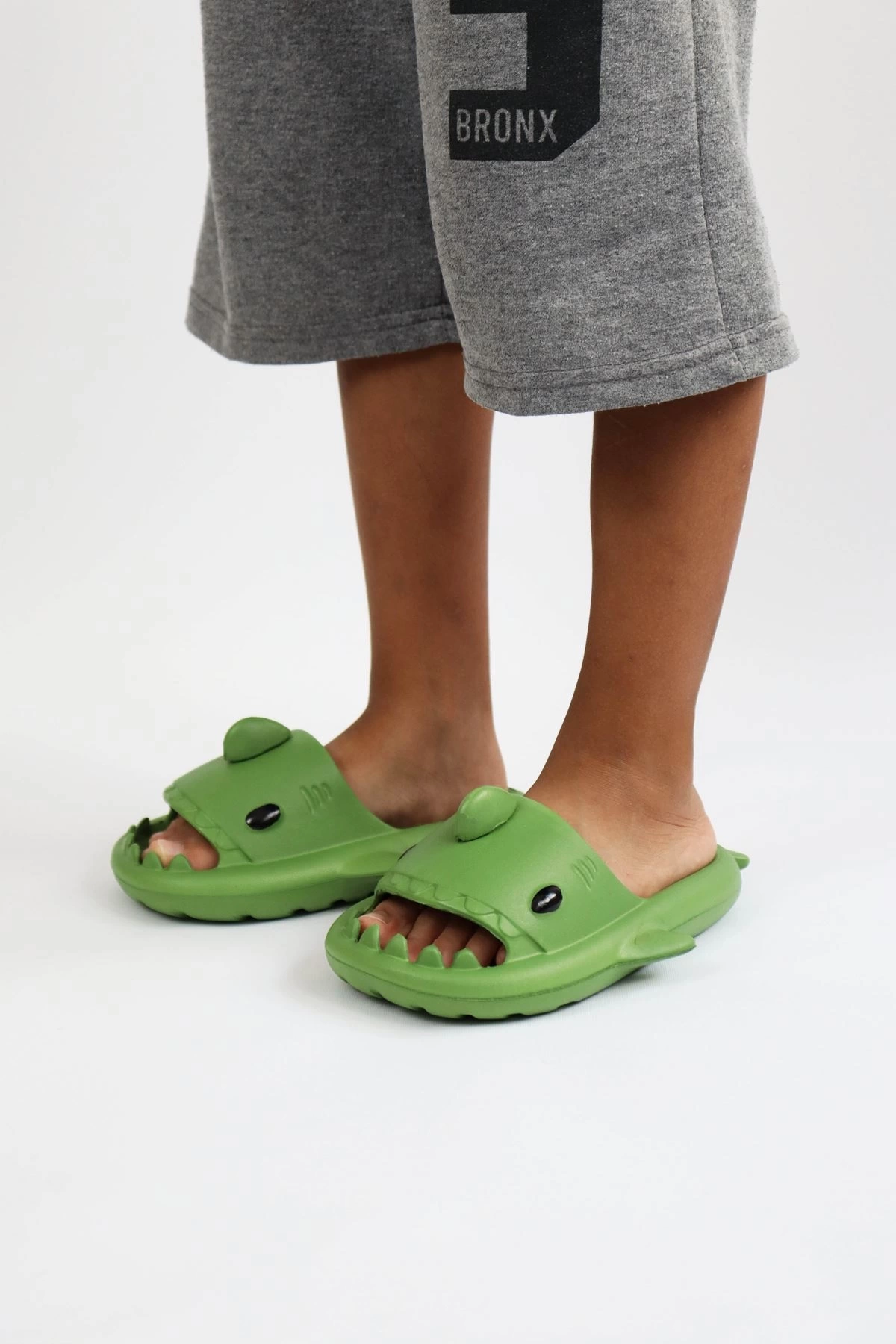 WG500 Köpekbalığı Haki Unisex Tam Ortopedik Terlik Shark Slides