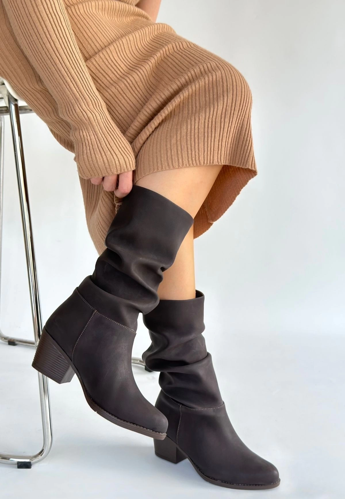 Yior Kahverengi Nubuk Topuklu Bot