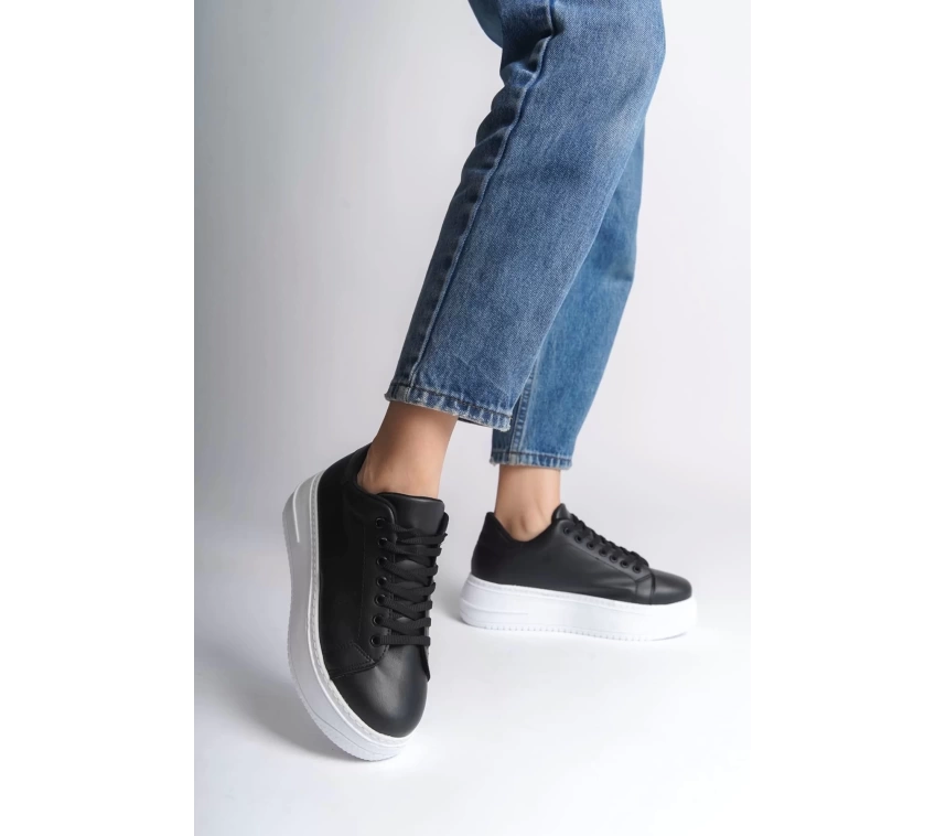 BIANA Bağcıklı Ortopedik Taban Kadın Sneaker Spor Ayakkabı  BT - Siyah