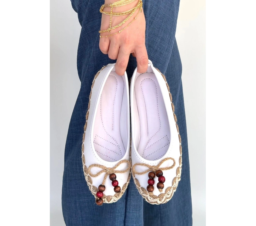 Ilwe Beyaz Cilt Babet Ayakkabı