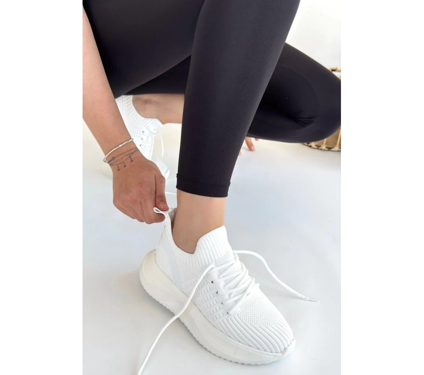 Jindy Beyaz Triko Bağcıklı Spor  Ayakkabı